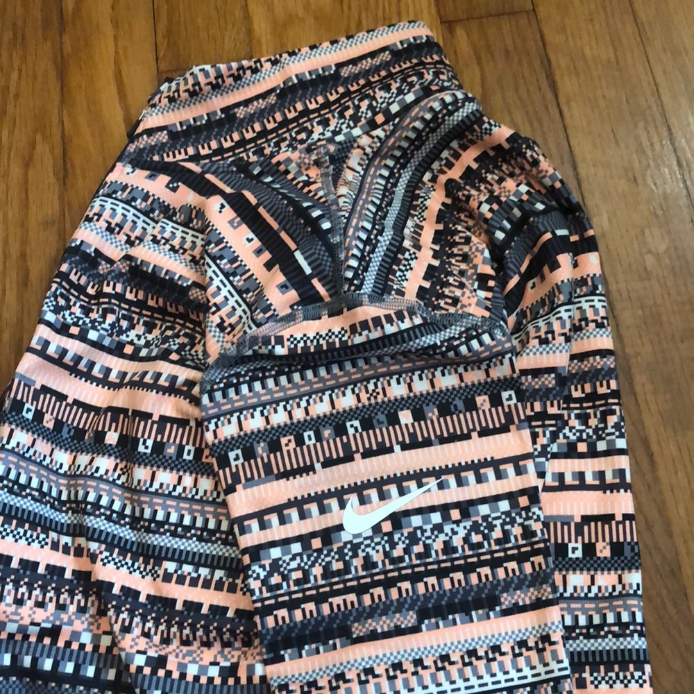 Nike Pro Quaterzip - Picture 3 of 4